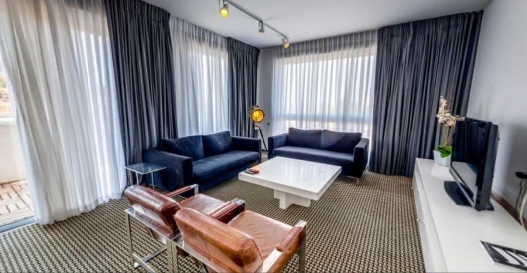 Beach Luxury Apartments And Suites Тел Авив Екстериор снимка